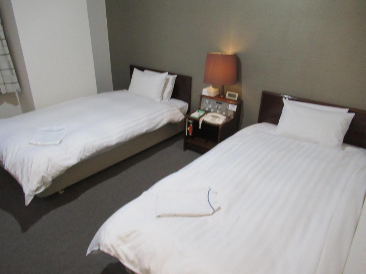Hotel Tomakomai Green Hills Экстерьер фото