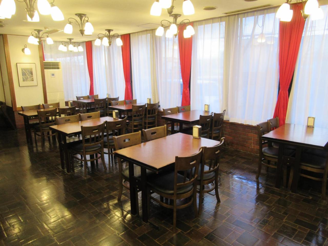 Hotel Tomakomai Green Hills Экстерьер фото